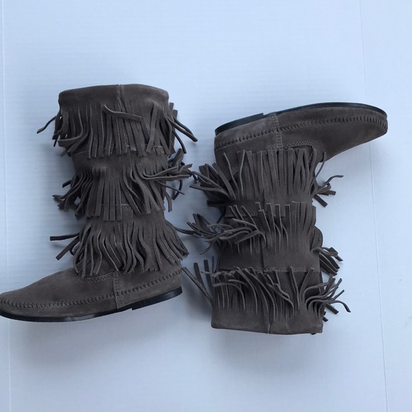 MINNETONKA 3-Layer Fringe Suede Boots 9M - Picture 8 of 8